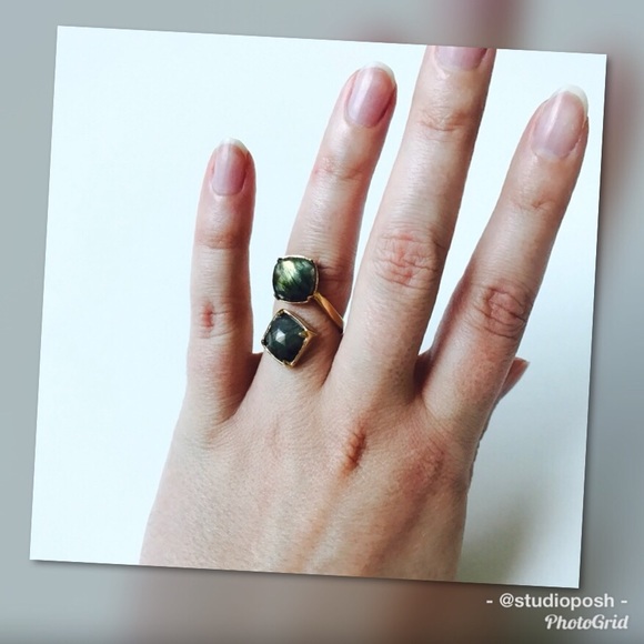 🌾Bondhu Labradorite Double Stone Gold Ring🌾 - Picture 4 of 6